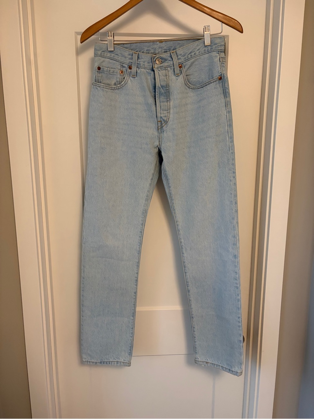 Levi's 501 Light Blue Straight Jeans